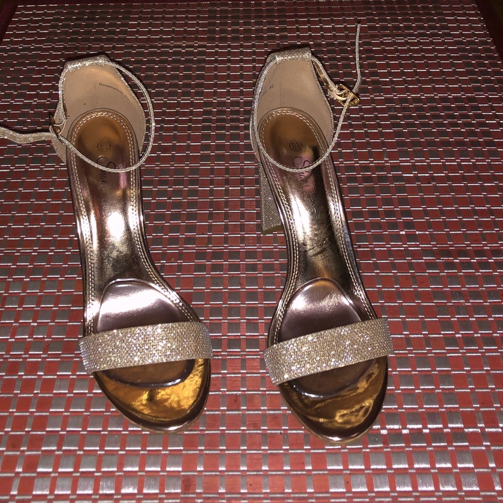 Ankle Strapped Heels 👠